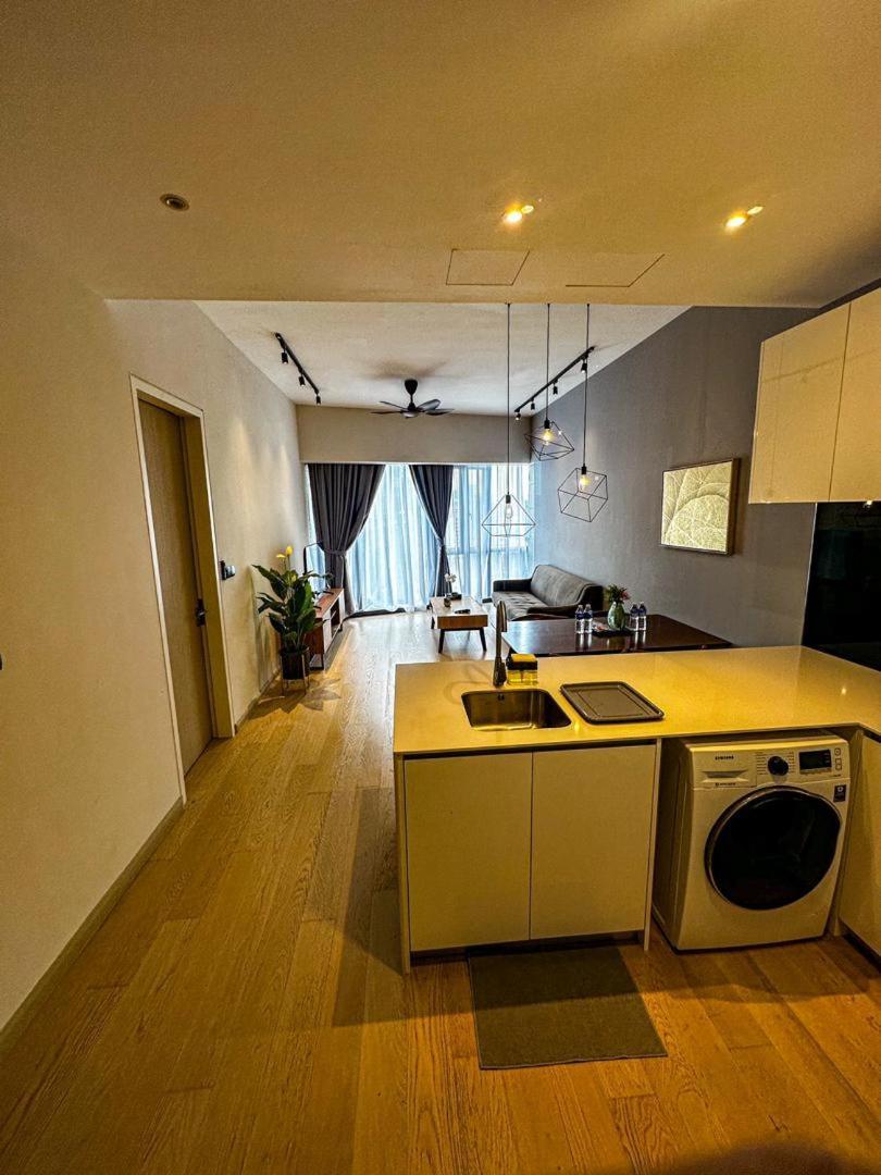 Axquisite Suites At Klcc Kuala Lumpur Exterior photo